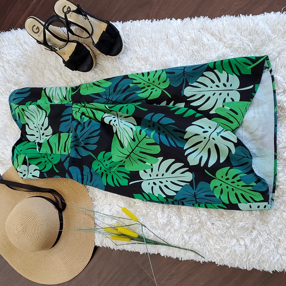 Collectiff Women's Strapless Dress Large Tropical Print Greens Black Cross Over
